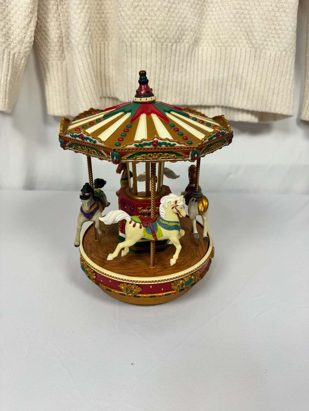 Vintage Mr. Christmas Holiday Go Round Musical Animated Carousel Horse Decor